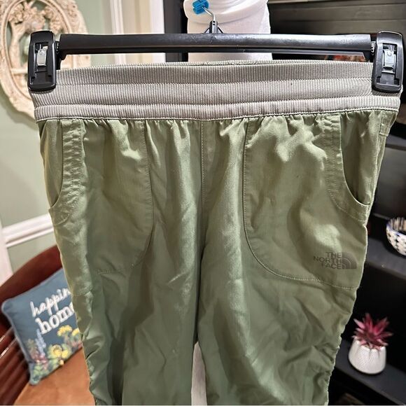 The North Face Little Girls Green Joggers Size M 10/12 - Picture 2 of 9